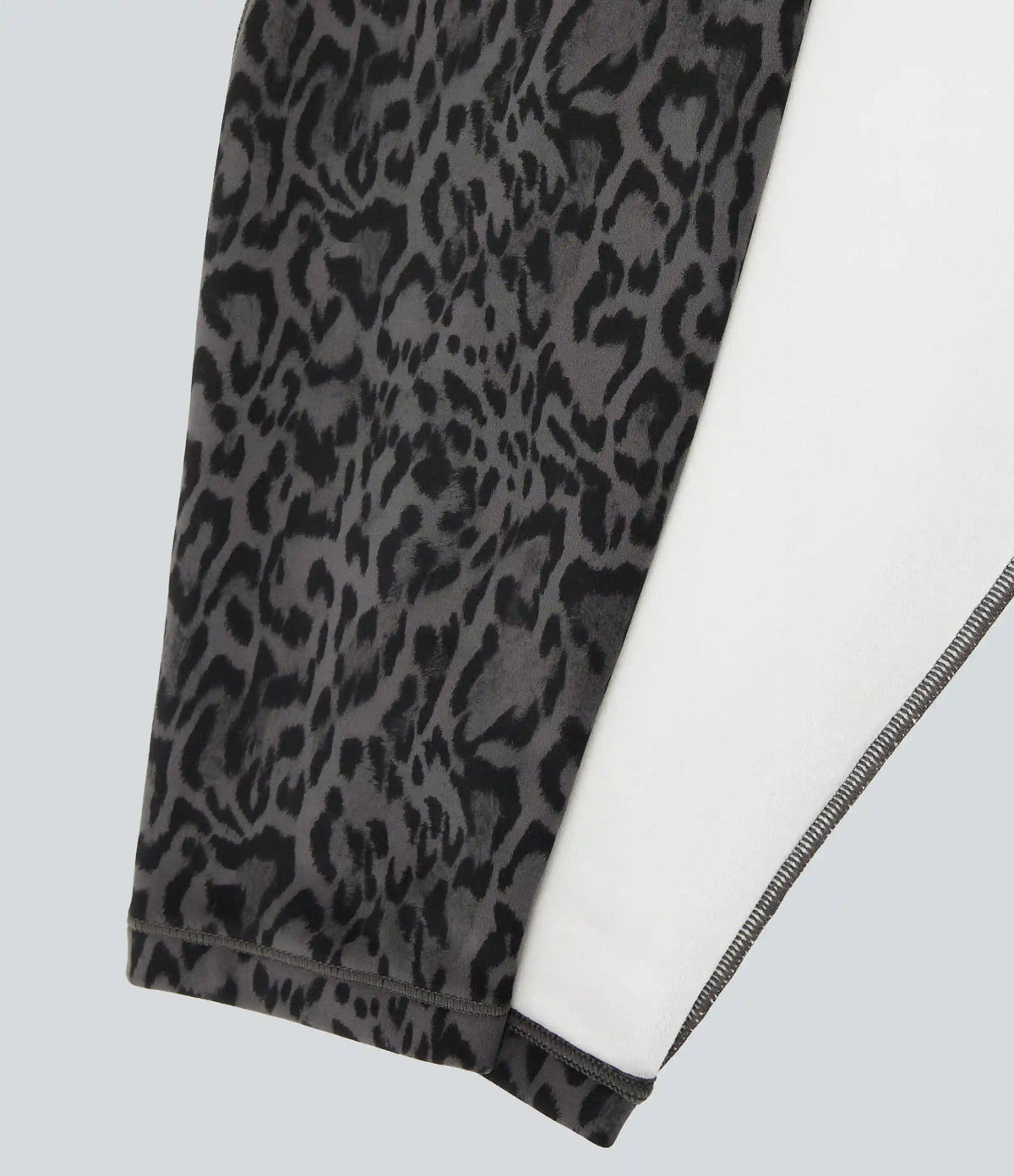Halara UltraSculpt™ Leopard Print High Waisted Tummy Control Fleece Workout Leggings with Pockets