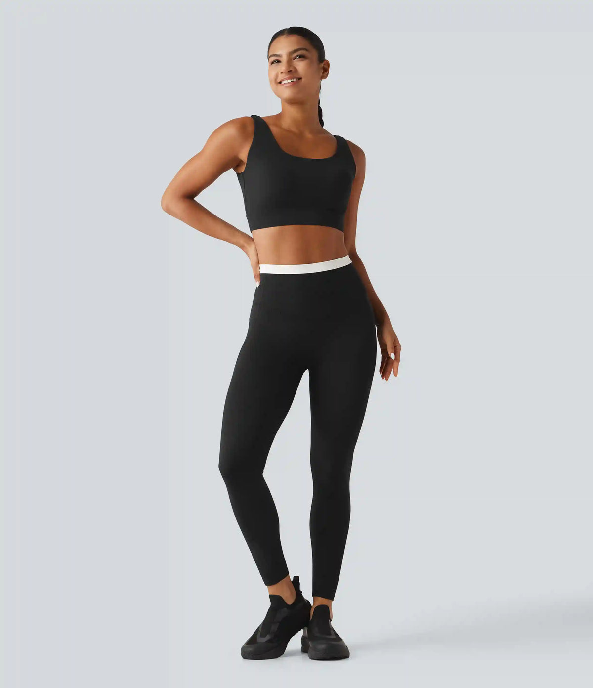 Halara Ultrasculpt™ Medium Support Backless Adjustable Buckle Built-in Bra Training Sports Bra DD-F Cups