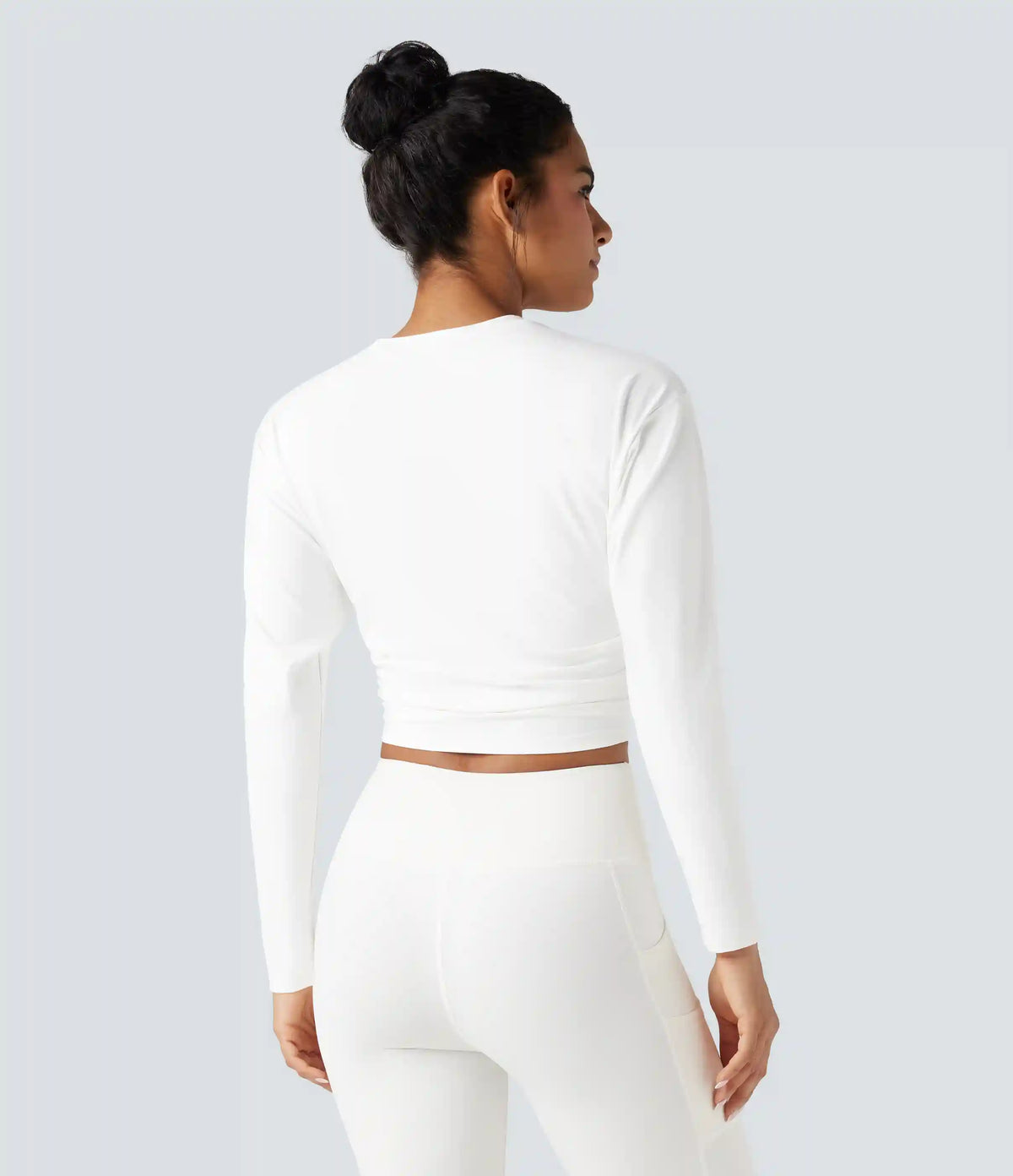 Round Neck Long Sleeve Ruched Cropped Yoga Sports Top