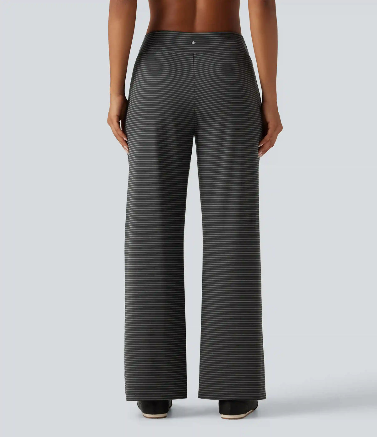 Mid Rise Stripe Straight Leg Yoga Pants with Pockets