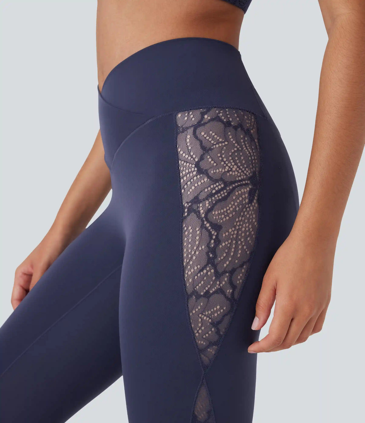 SoftlyZero™ High Waisted Crossover Contrast Lace Capri Yoga Leggings