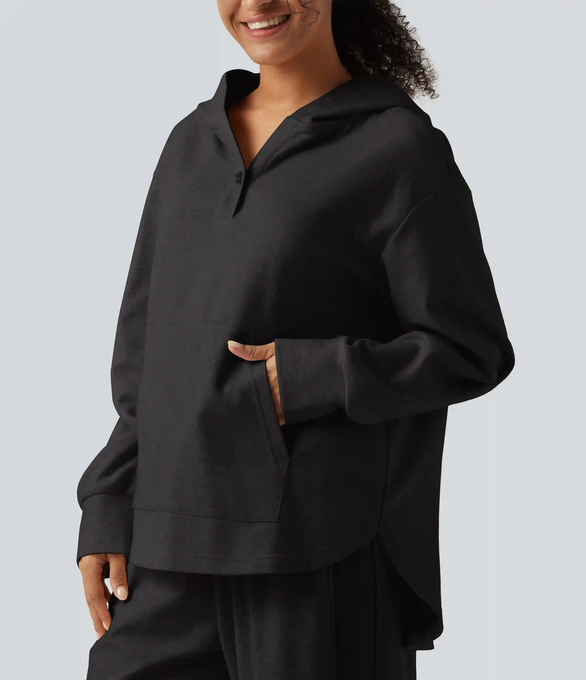 Long Sleeve Kangaroo Pocket Curved Hem Casual Pullover Hoodie with Pocket