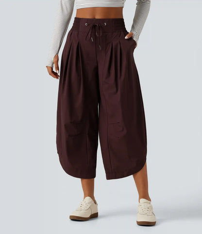 Mid Rise Barrel Leg Shirred Drawstring Curved Hem Yoga Pants with Pockets