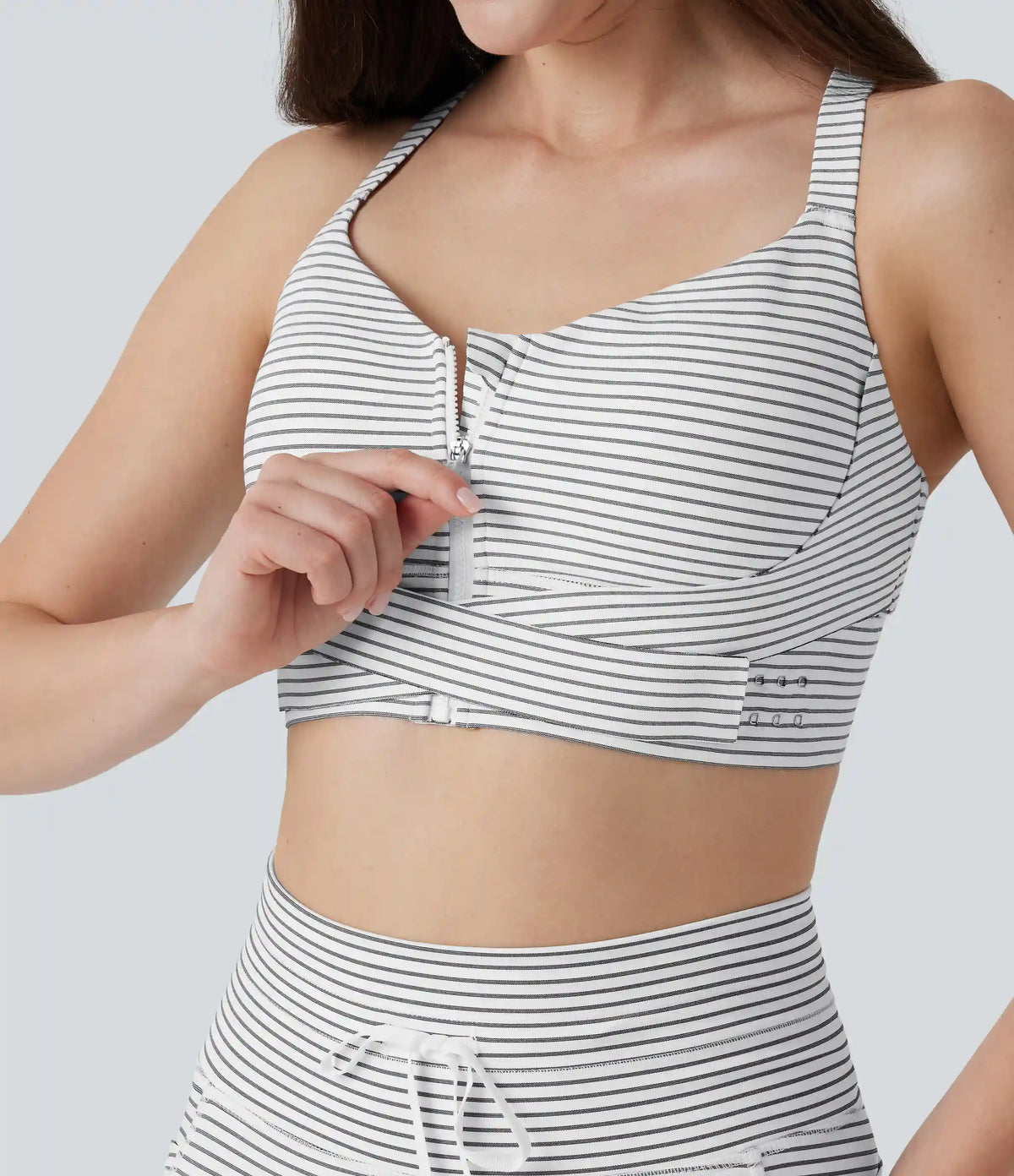 Medium Support Push Up Zipper Adjustable Built-in Bra Buckle Striped Running Sports Bra