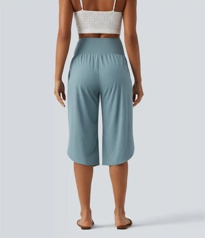 Breezeful™ Super High Waisted Curved Hem Quick Dry Capri Maternity Pants with Pockets