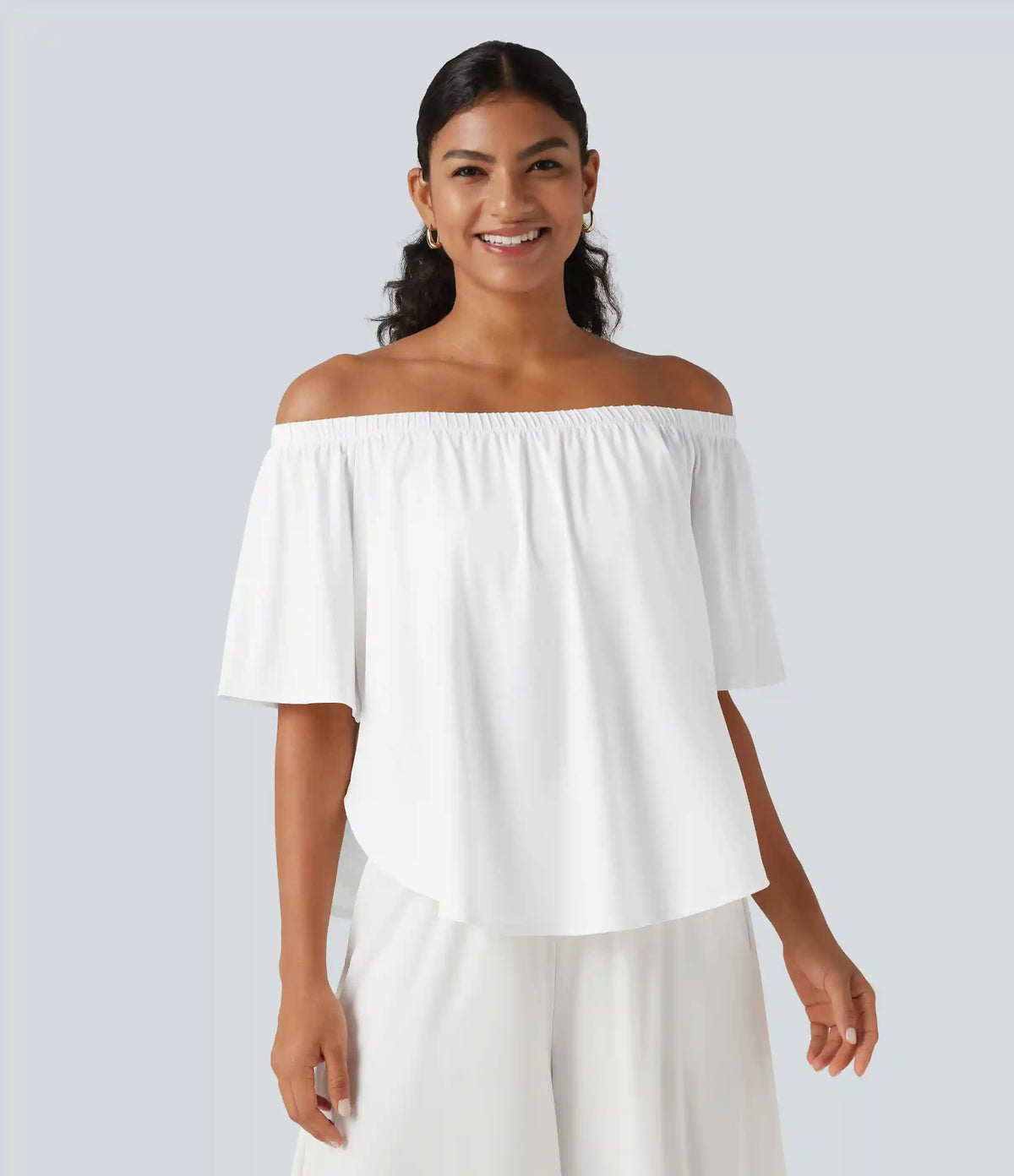 Off-shoulder Short Sleeve Split Curved Hem Built-in Bra Relaxed Casual T-Shirt
