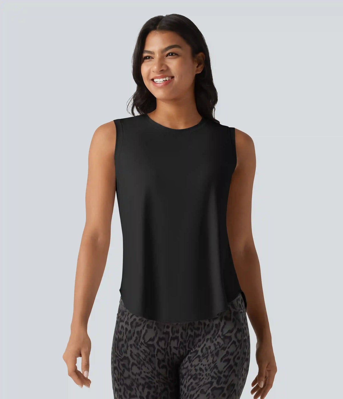 Round Neck Curved Hem Cool Touch Workout Tank Top-UPF50+